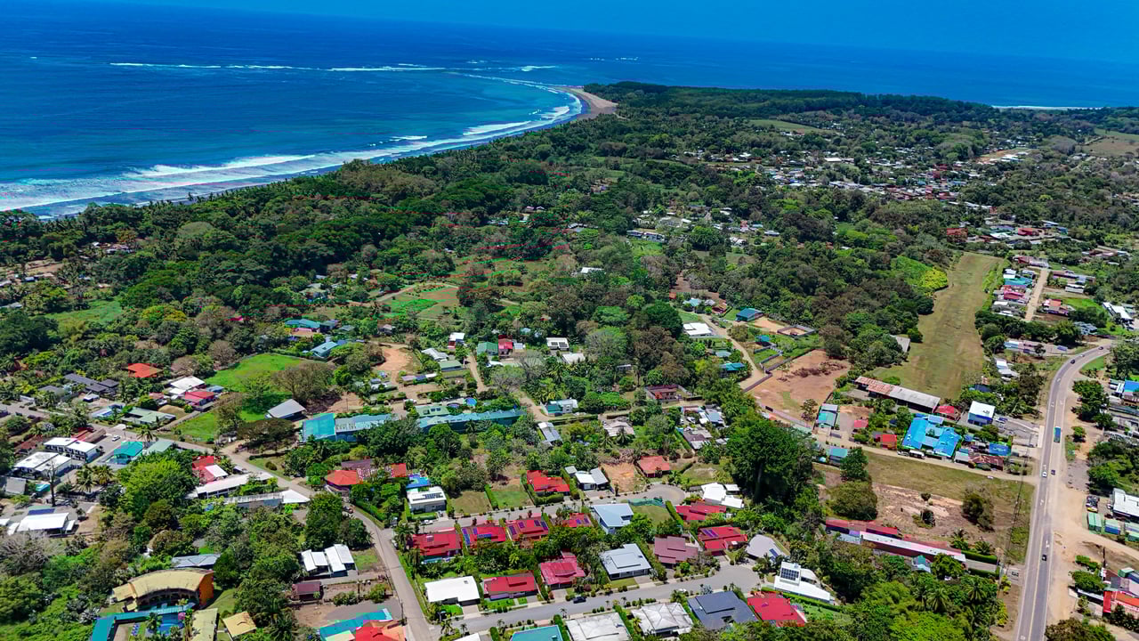 3 Bedroom Home Walking Distance to Playa Chaman – Villas del Sol, Bahía Ballena