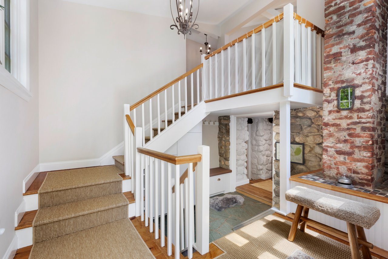9 Lewis Road