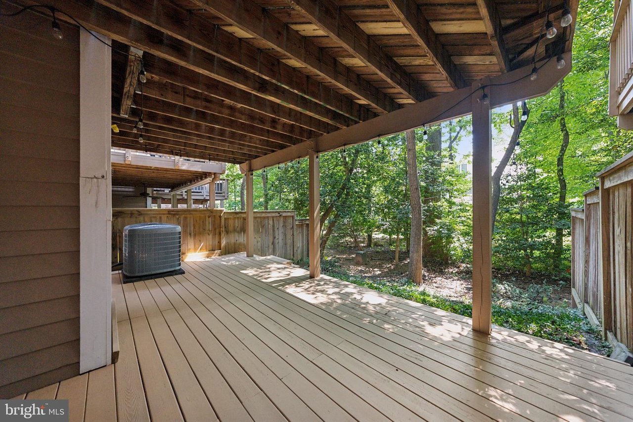 1239 Woodbrook Court