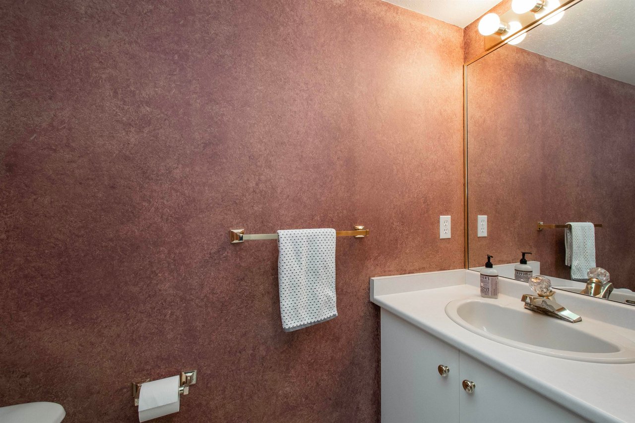 2922 Mt Seymour Pkwy