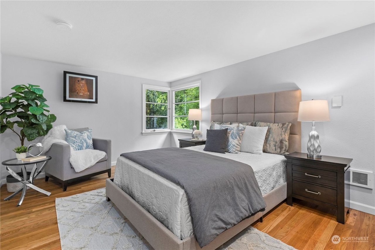 1515 NE 105th Street