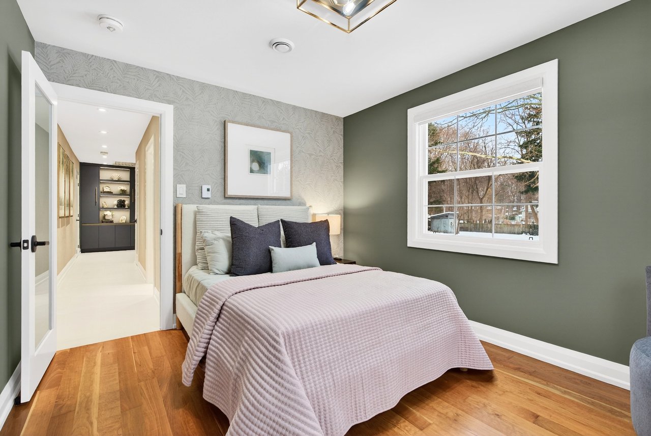 Aldershot Ranch-Style Oasis