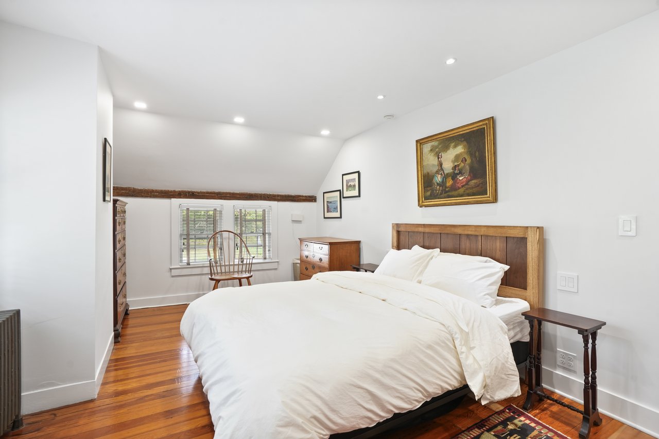 333 Hook Road