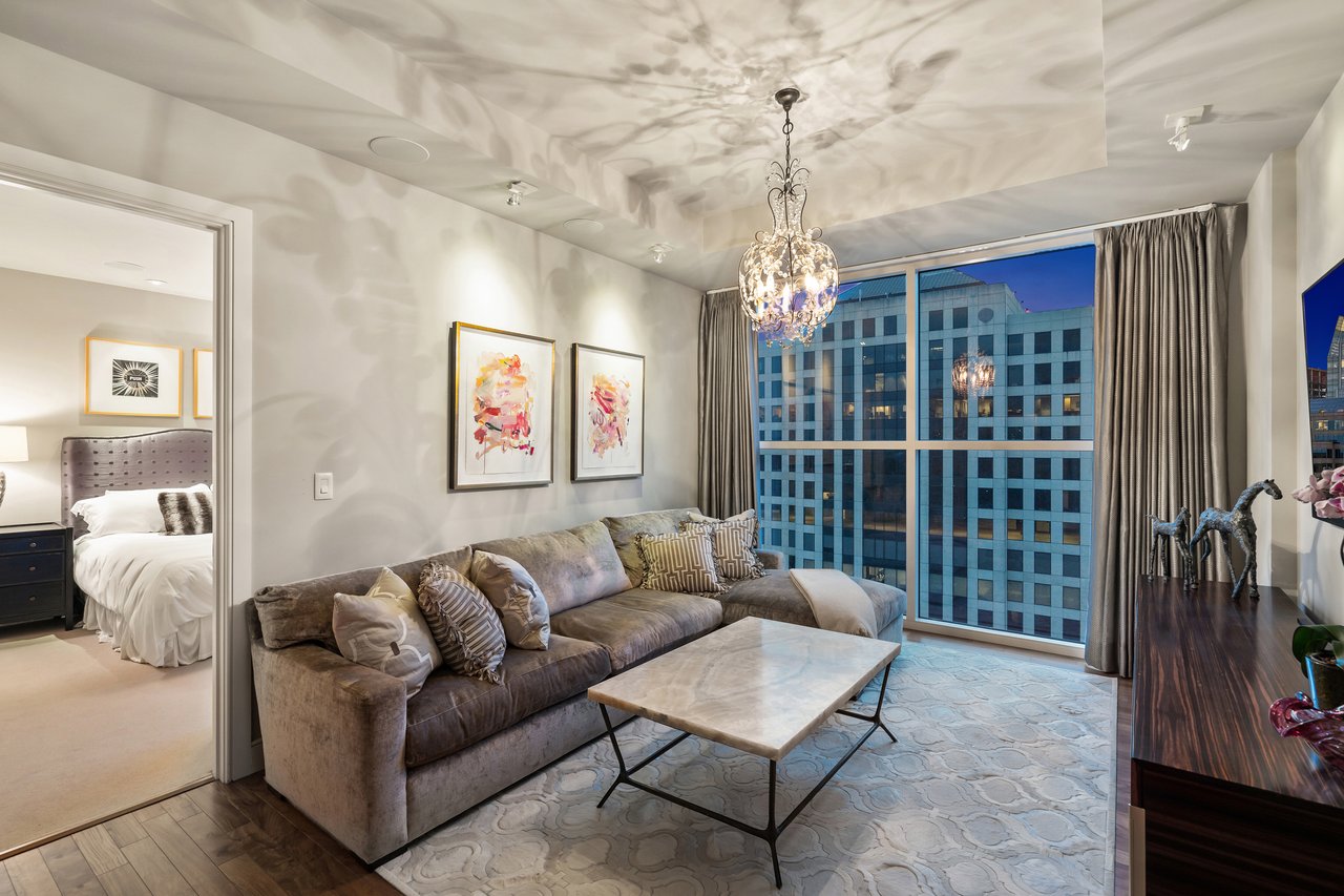 98 San Jacinto, #2002