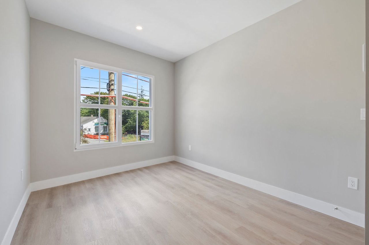 298 Main Street, 2C