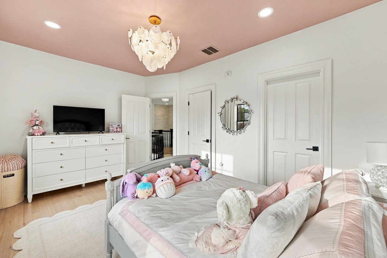 An Exceptional Southborough Estate