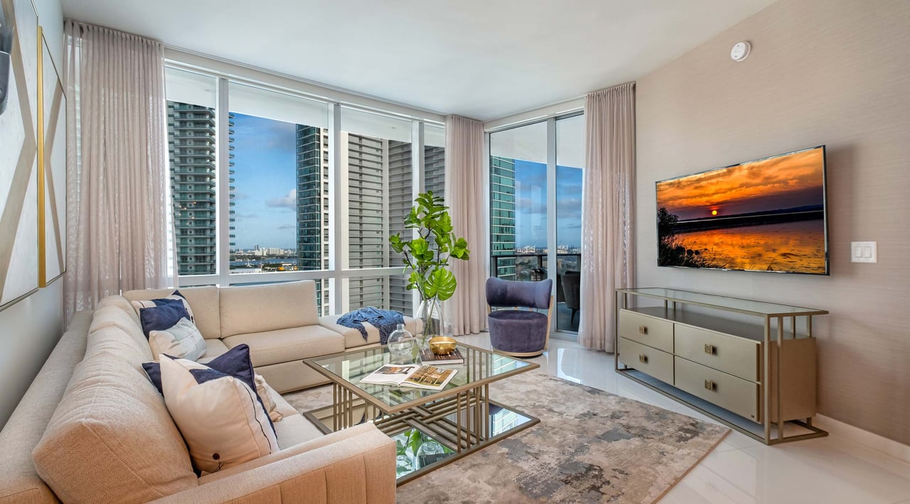 Paramount Miami Worldcenter | $700K +