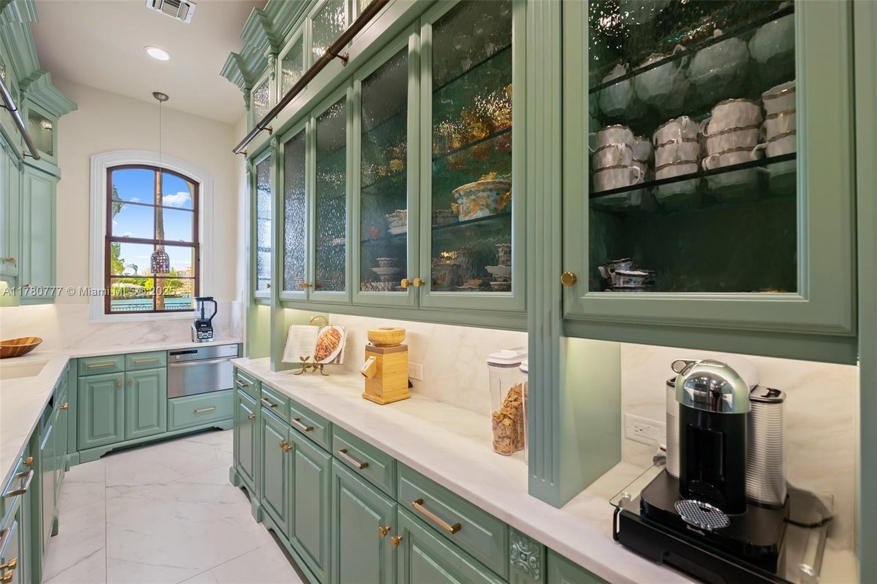 2509 Aqua Vista Blvd