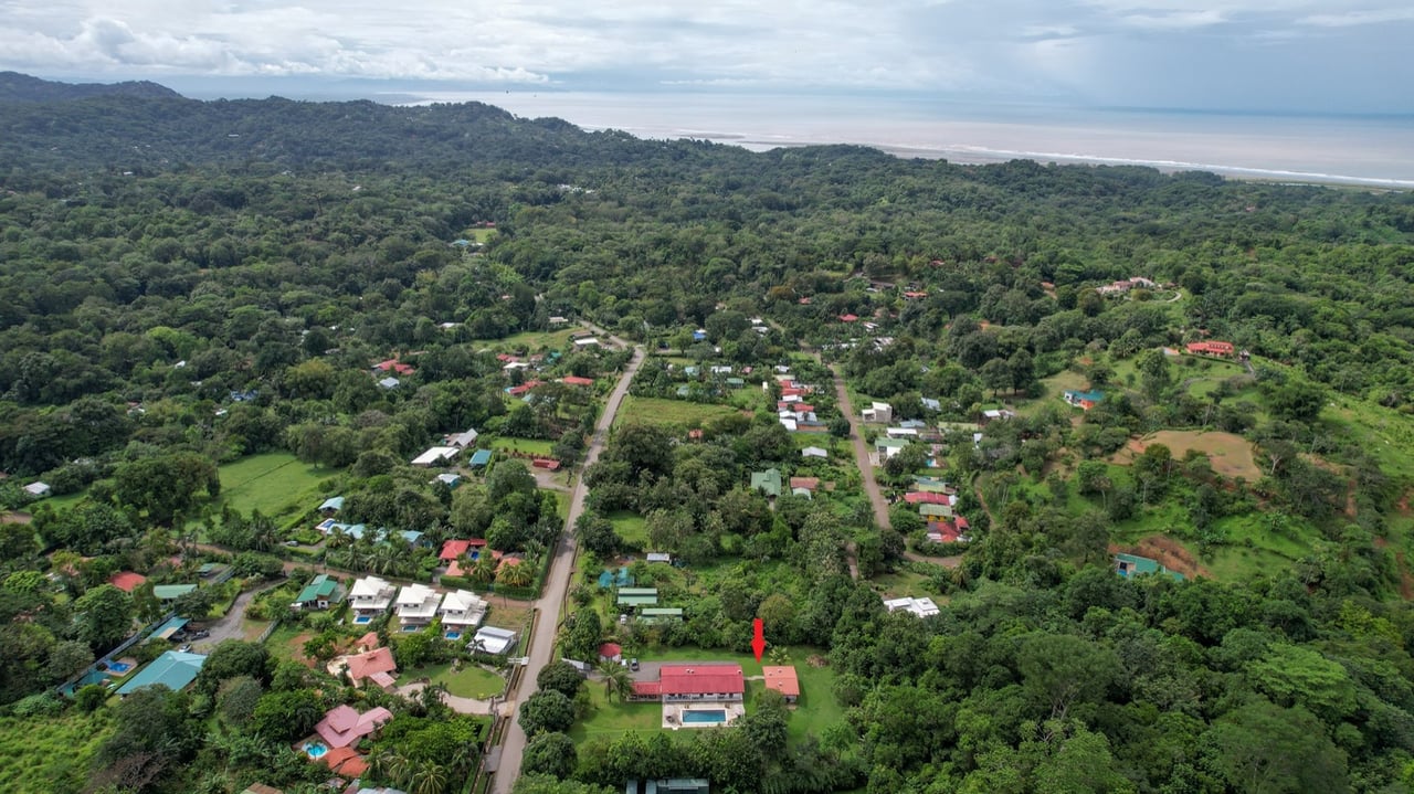 Versatile Multi-Unit Property with Income and Expansion Potential