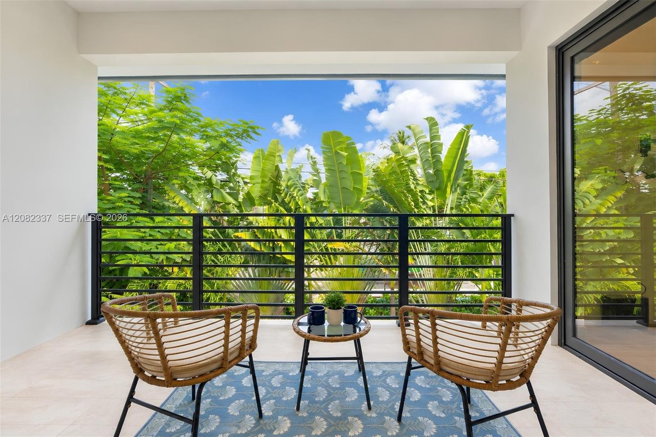 5759-SW-42-Street-miami-fl-home-for-sale