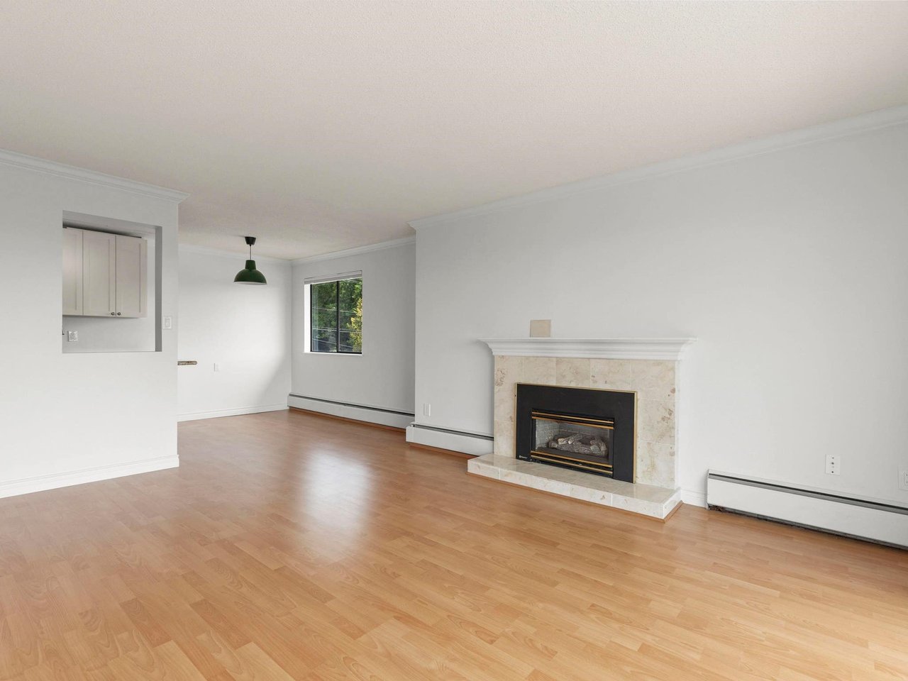 307-308 W 2nd Street