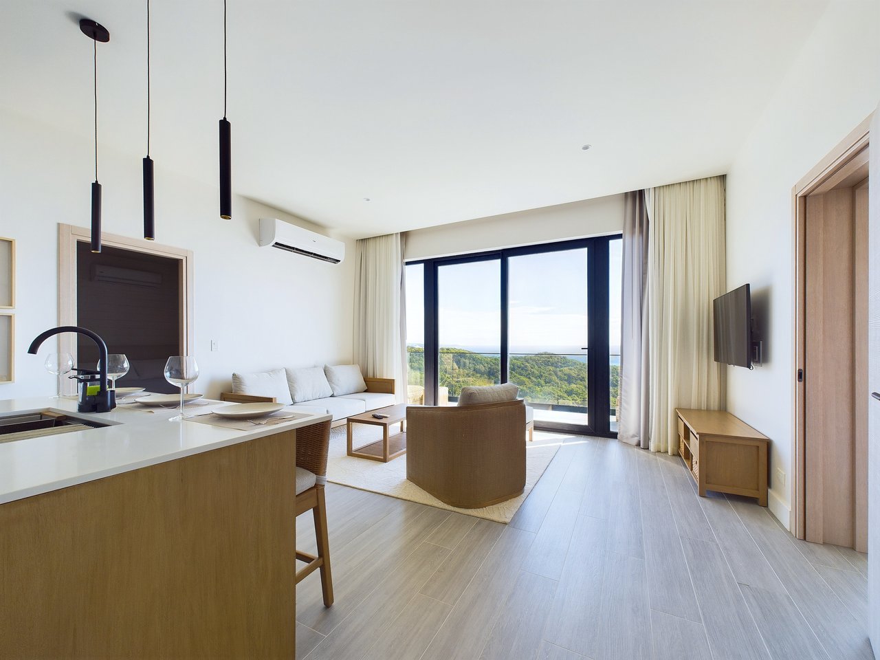 Arihini 502, West Bay