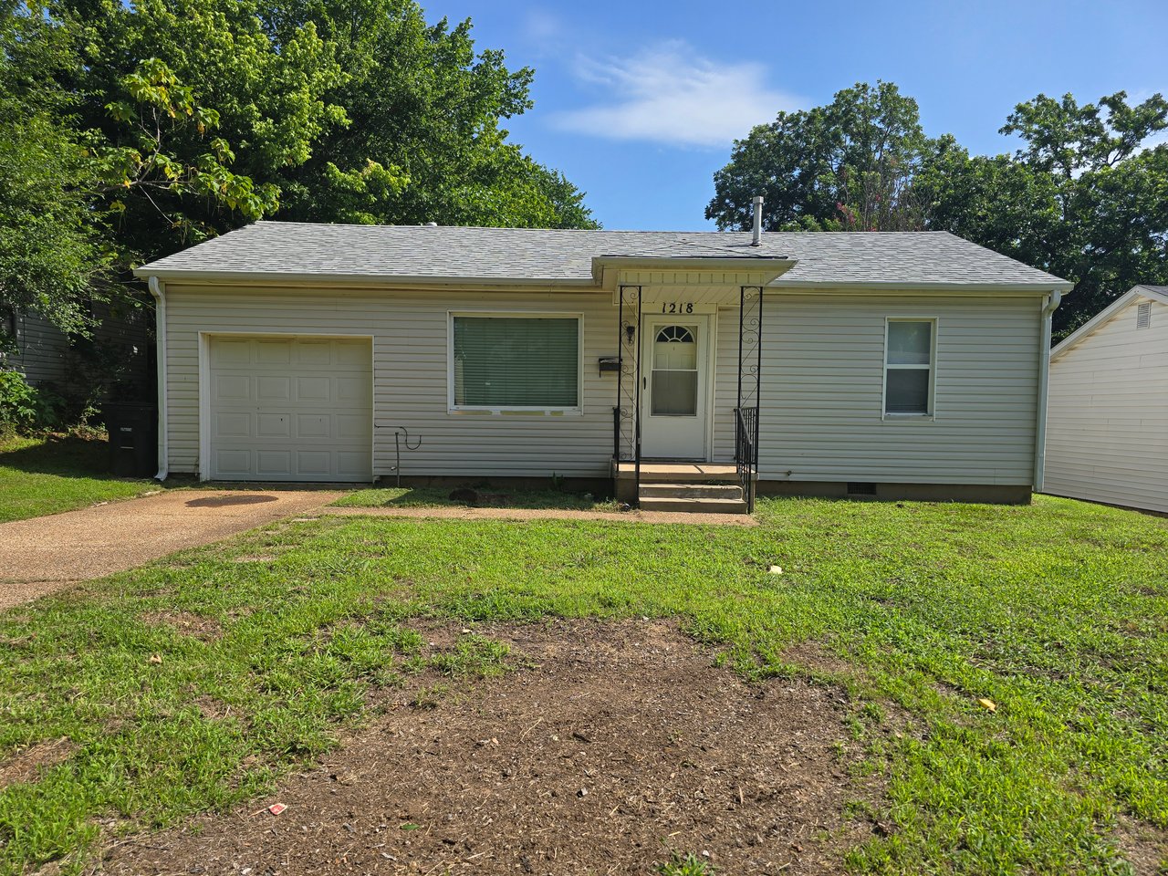 1218 Carol Drive 