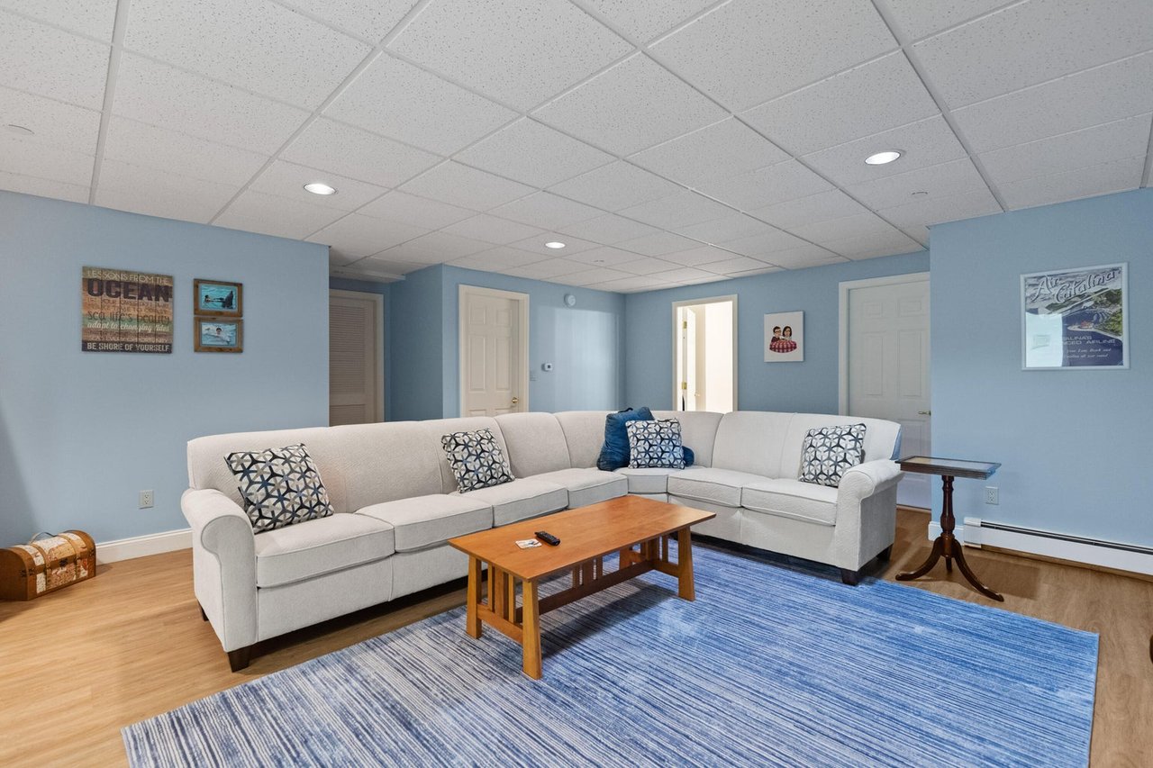 16 Atlantic Drive, Unit #: 16