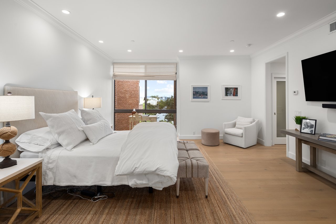 300 N Swall Dr Unit: 354, Beverly Hills