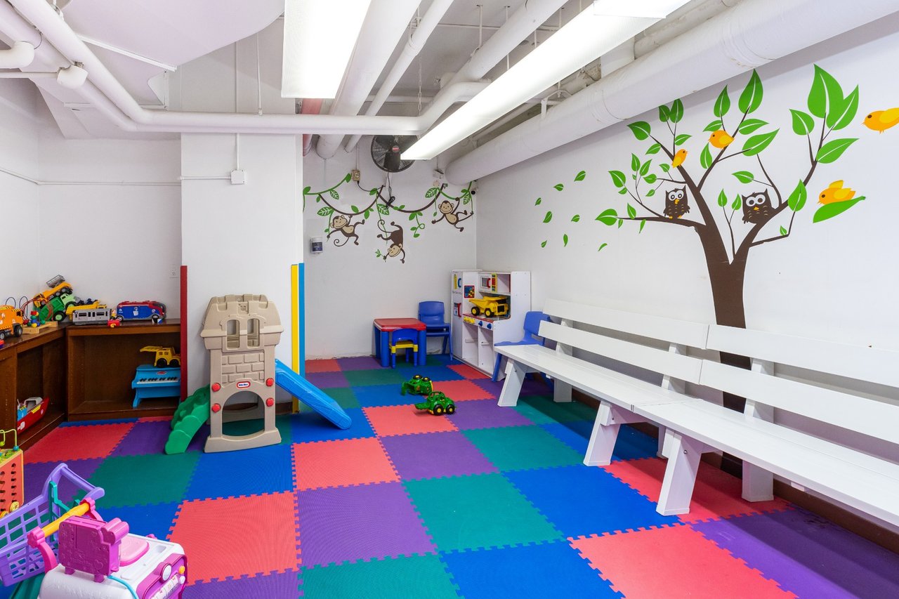 140 West End Avenue, #2AB