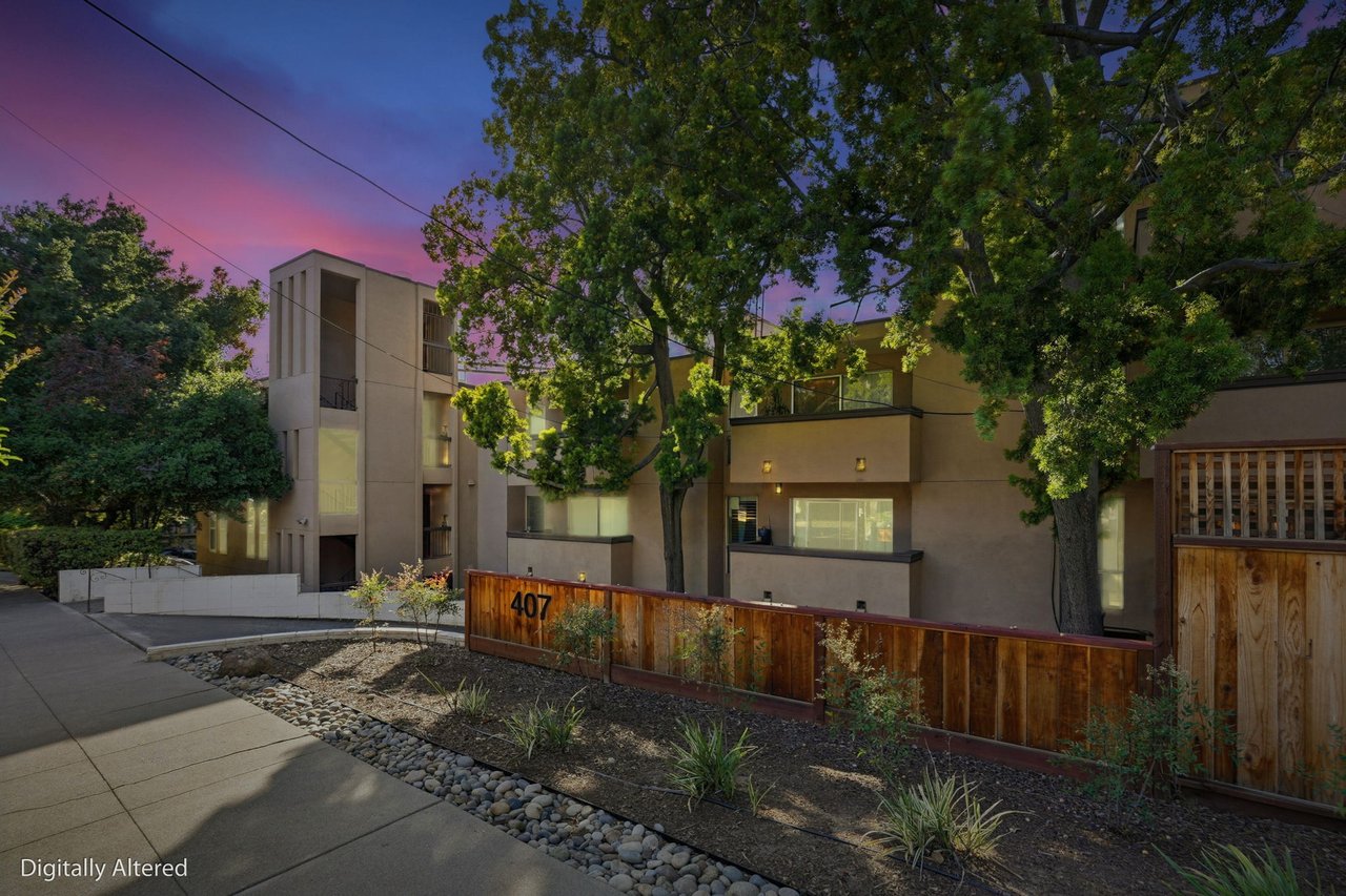 407 Orange St 206