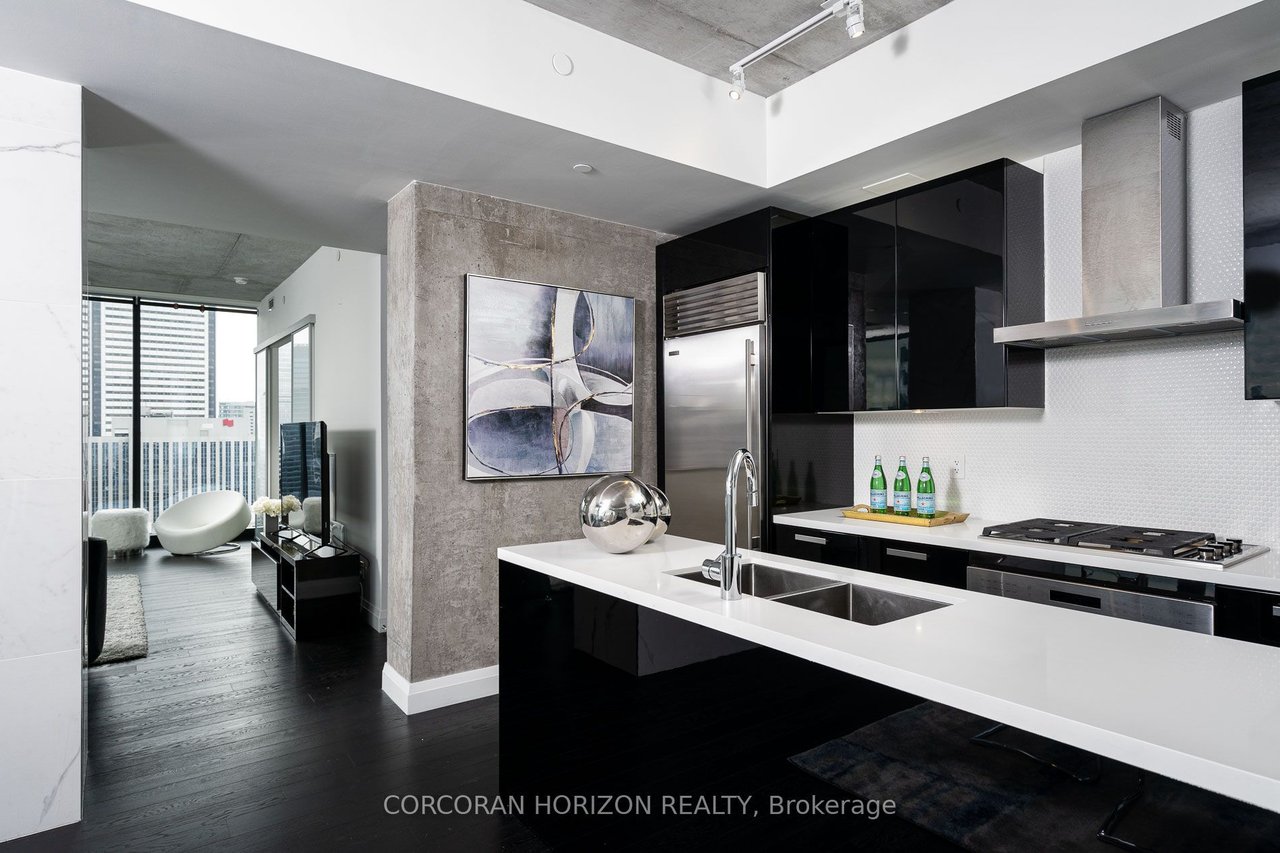 PENTHOUSE PERFECTION ON THEATRE ROW