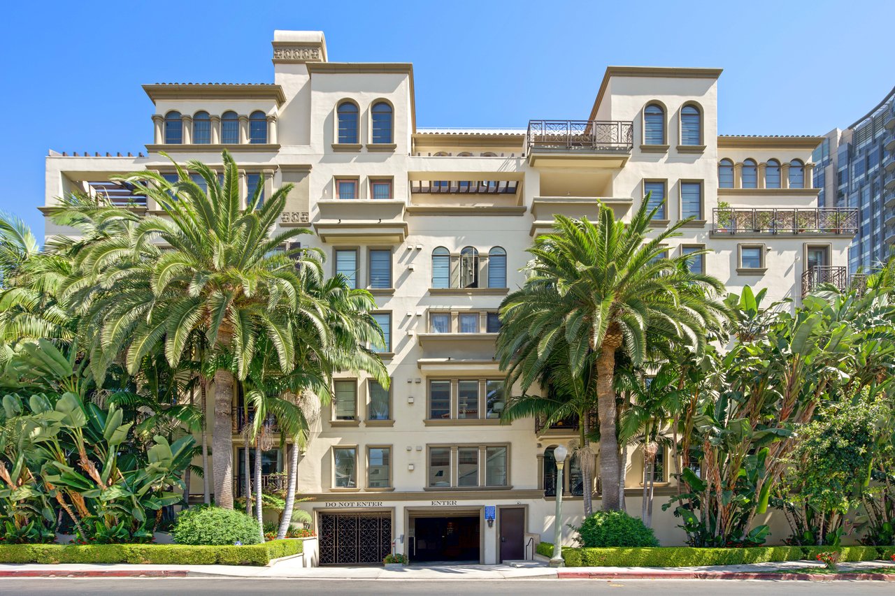 10795 Wilshire Blvd #205