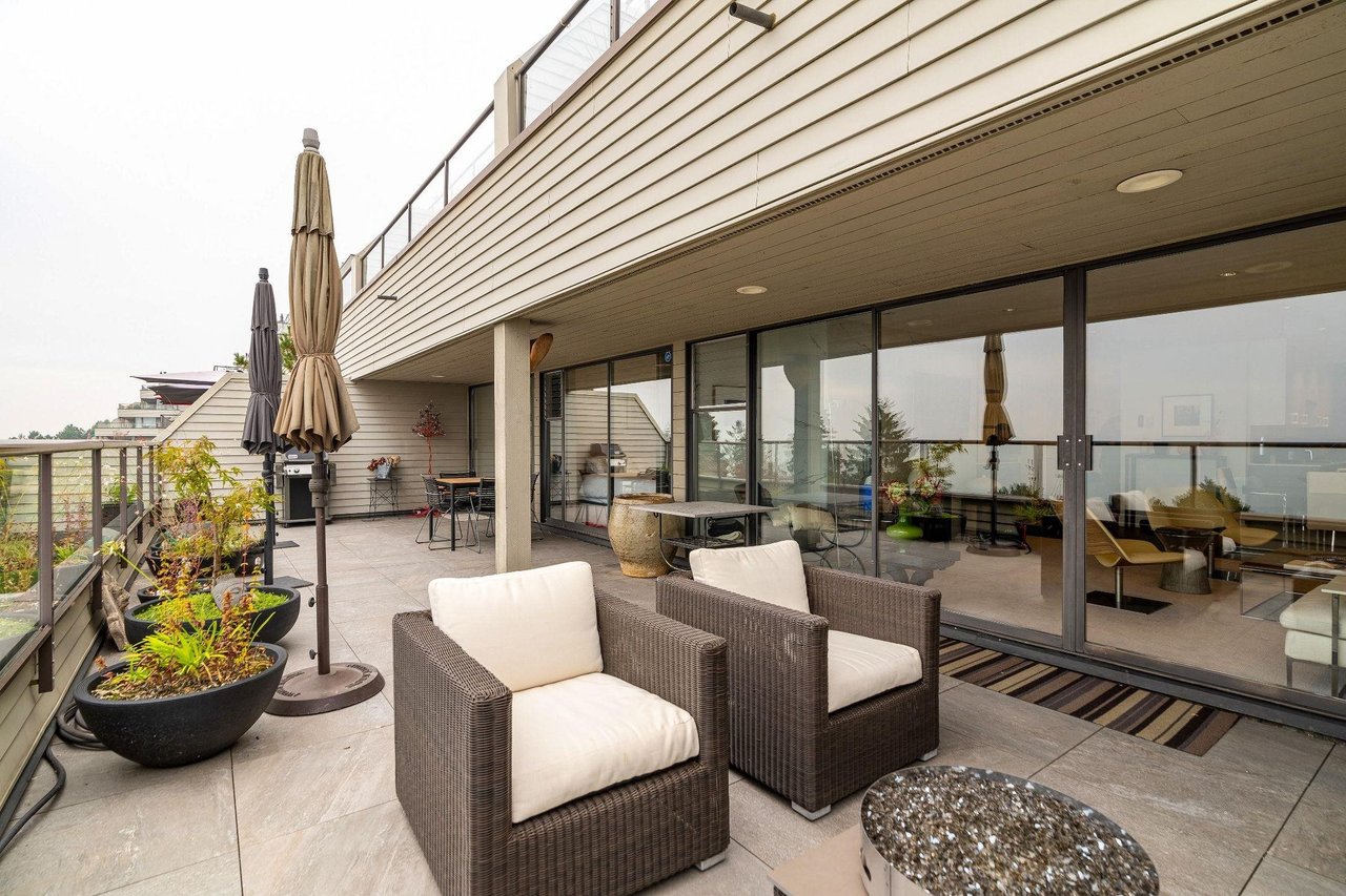 2242 Folkestone Way, #21