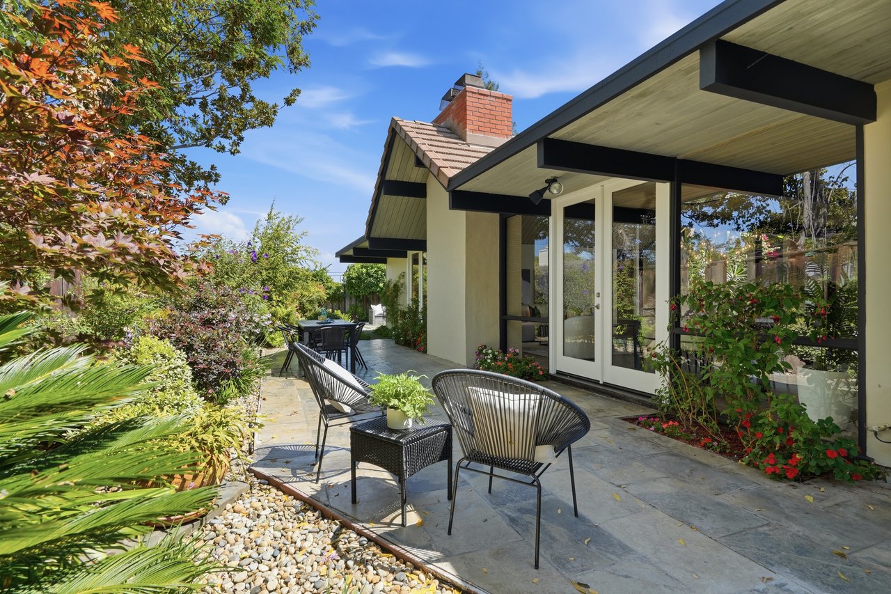 387 Vasquez AVE