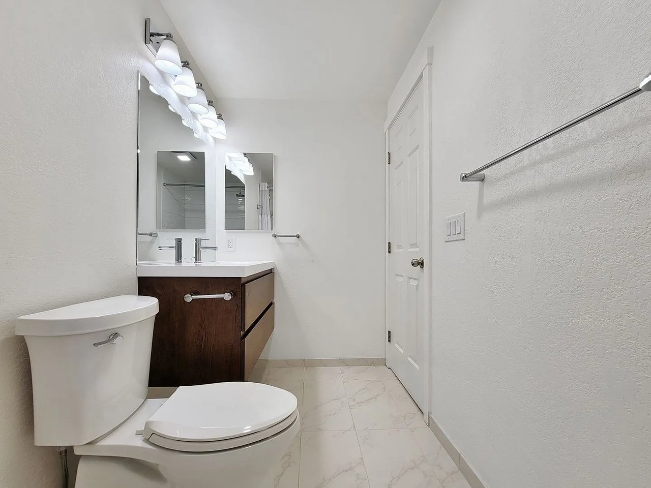 9838 NE 122nd St APT Q201