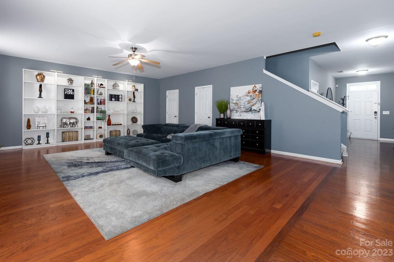 2241 Sonoma Valley Dr