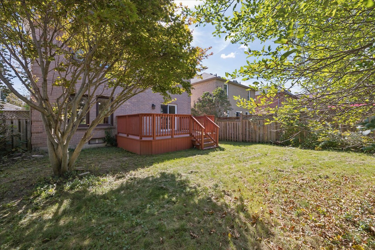 32 Valley Centre Drive
