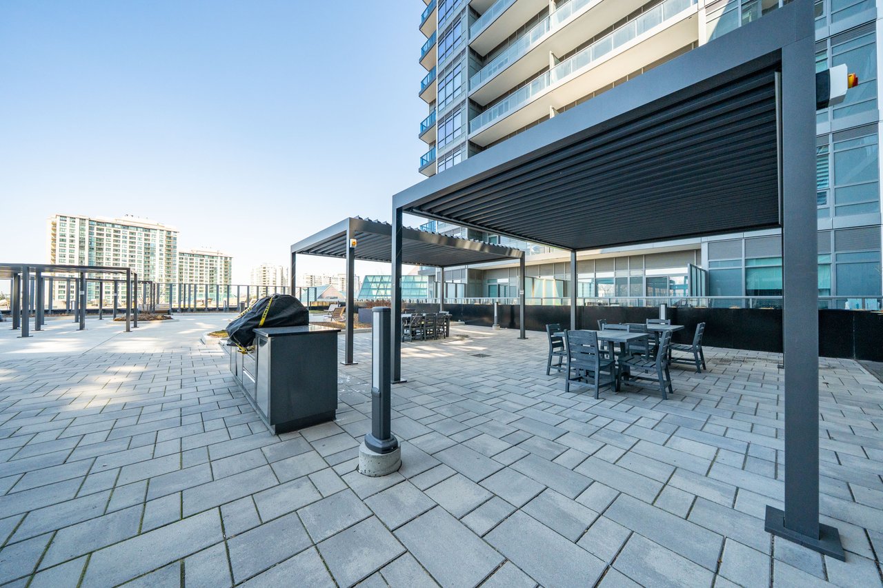 30 Upper Mall Way, A2205