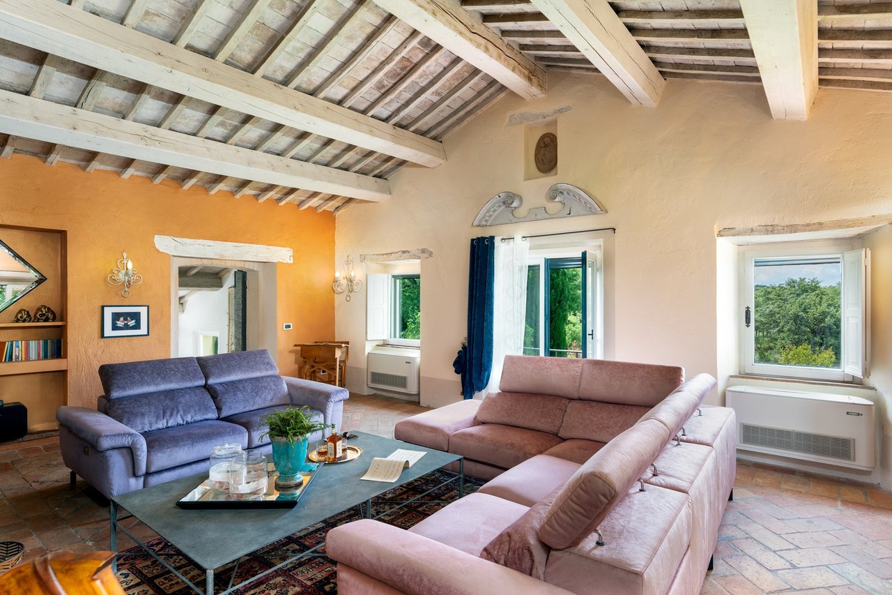 Renovated 18th Century Tuscan Home With Beautiful Hill Views