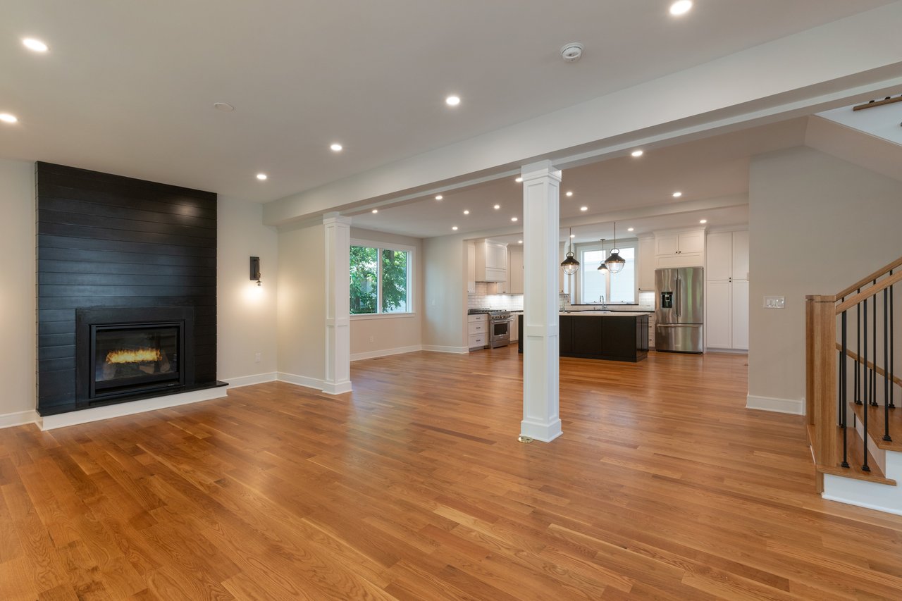 161 Carpenter Ln, Philadelphia, PA 19119