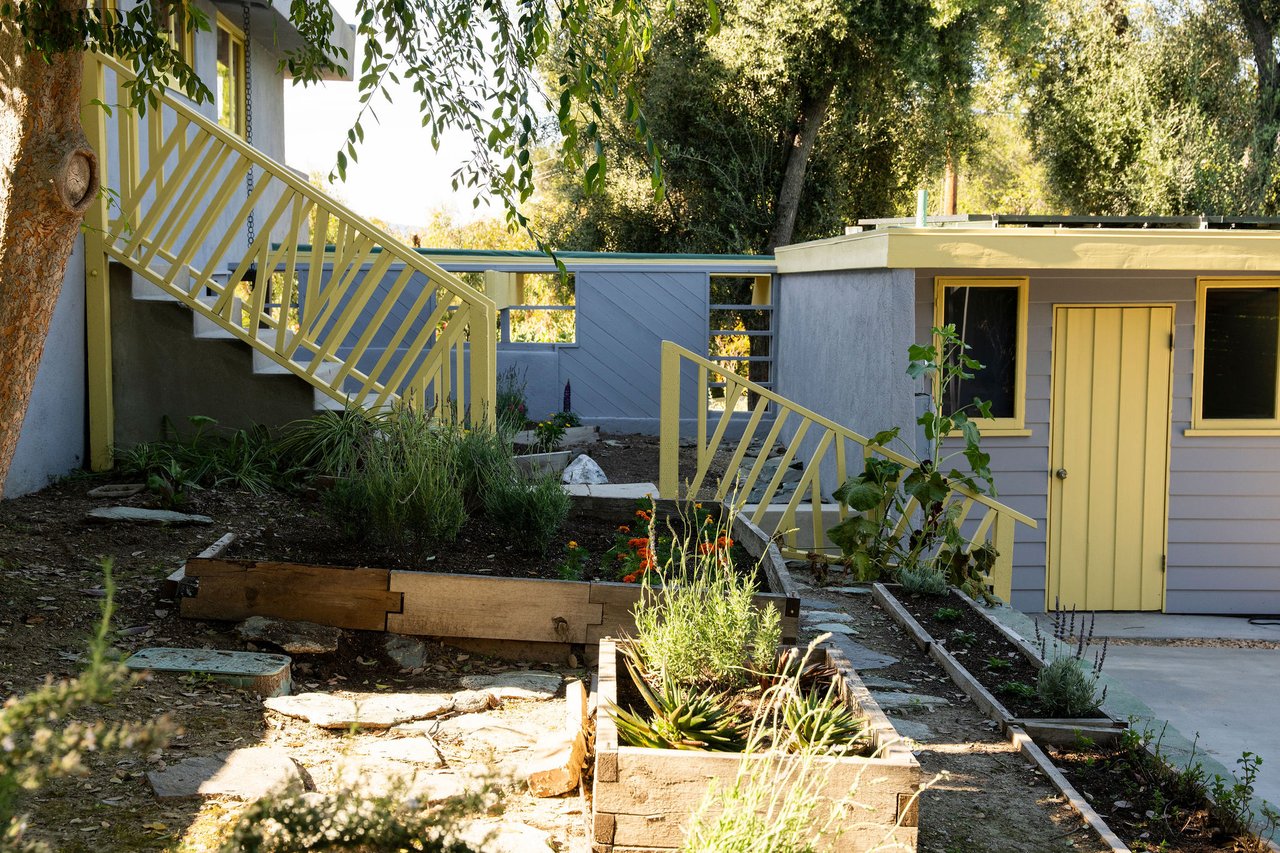The Van Dekker House, Master architect R. M. Schindler
