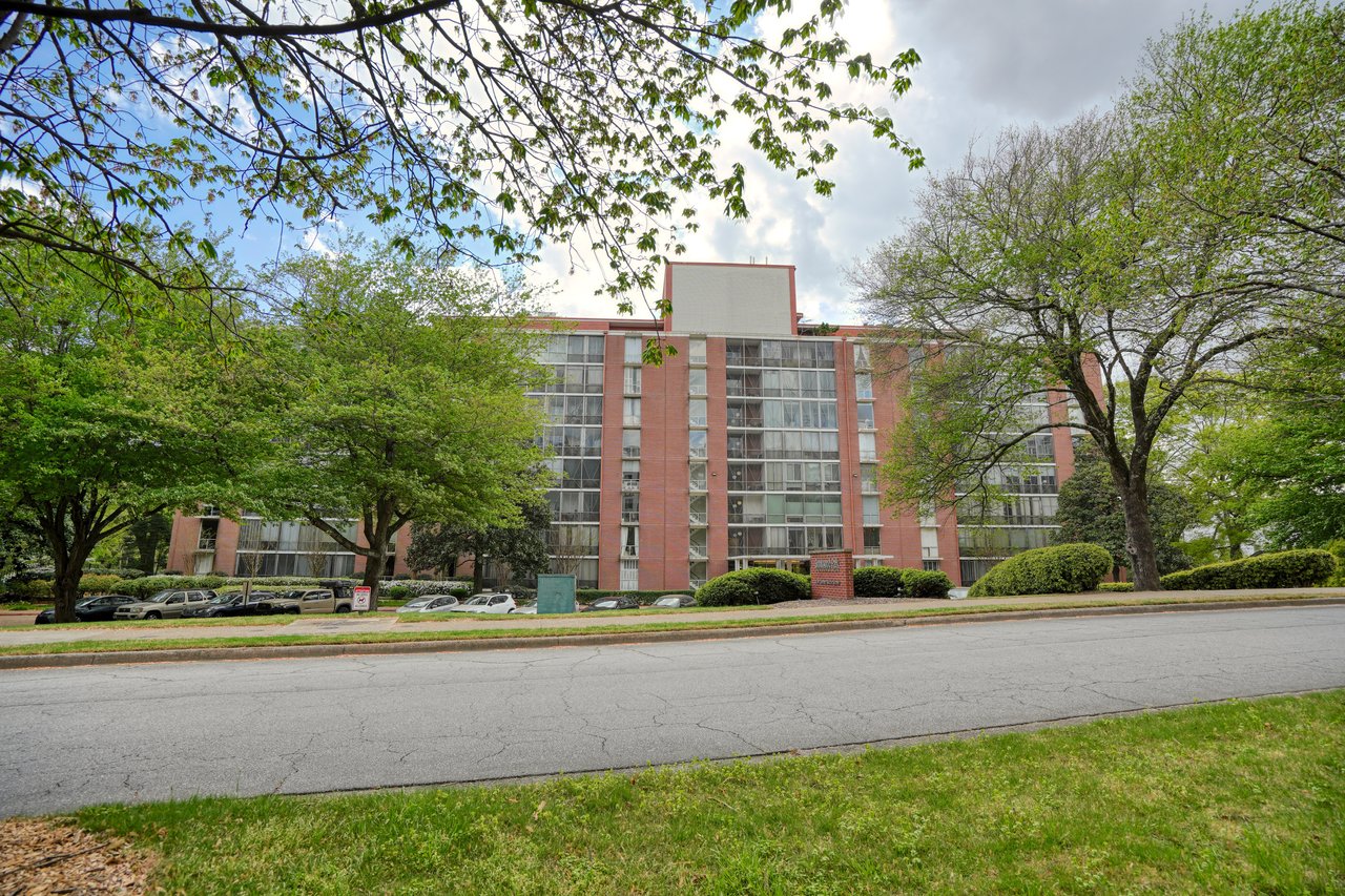 Brookwood Park Condominiums