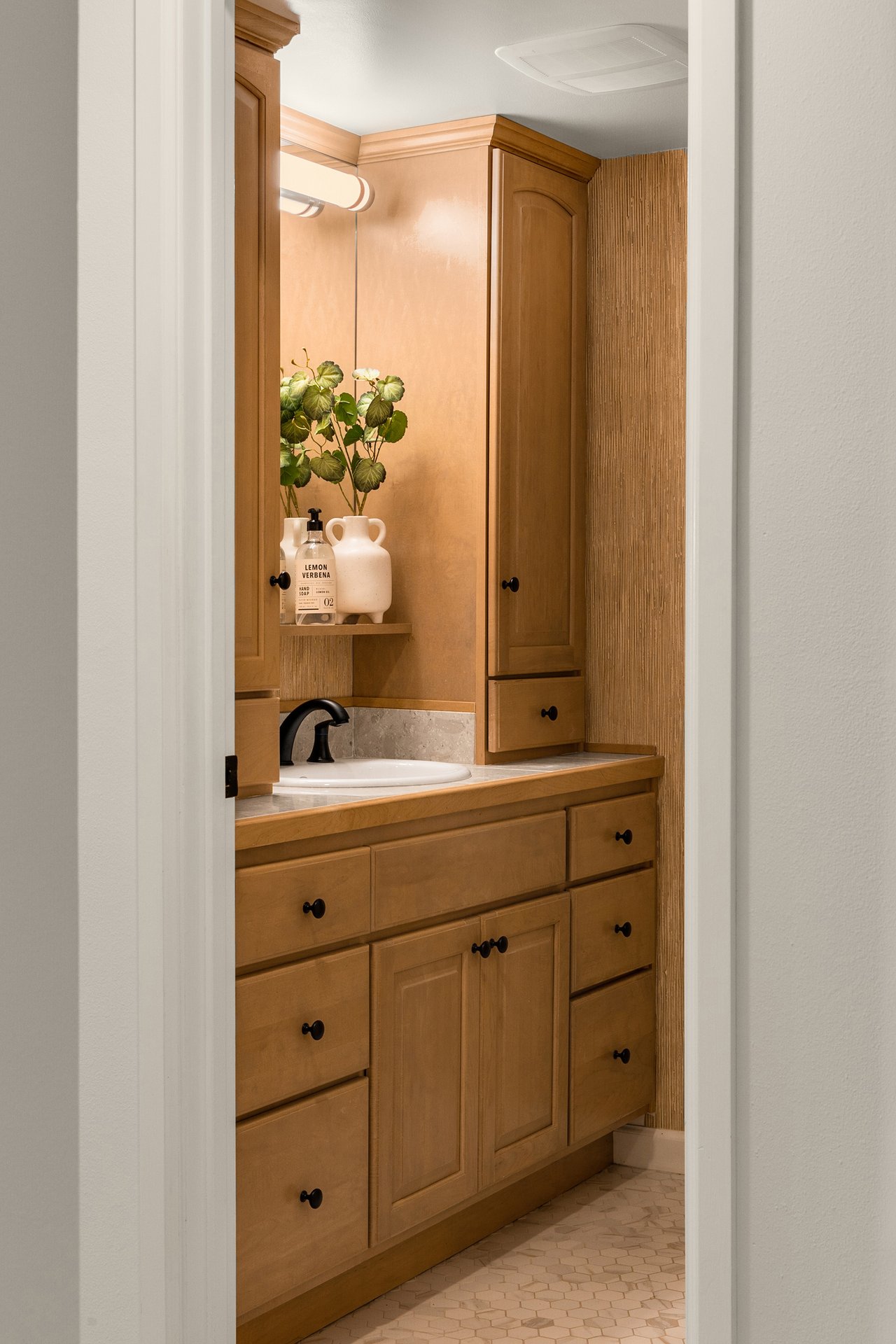 6620 Lake Washington Boulevard NE Unit: 101