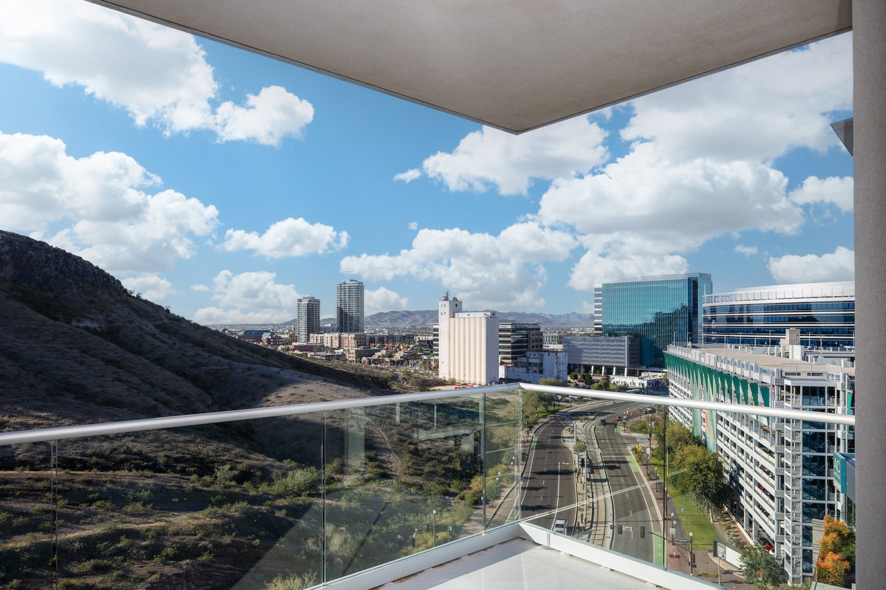 140 E RIO SALADO Parkway 1101