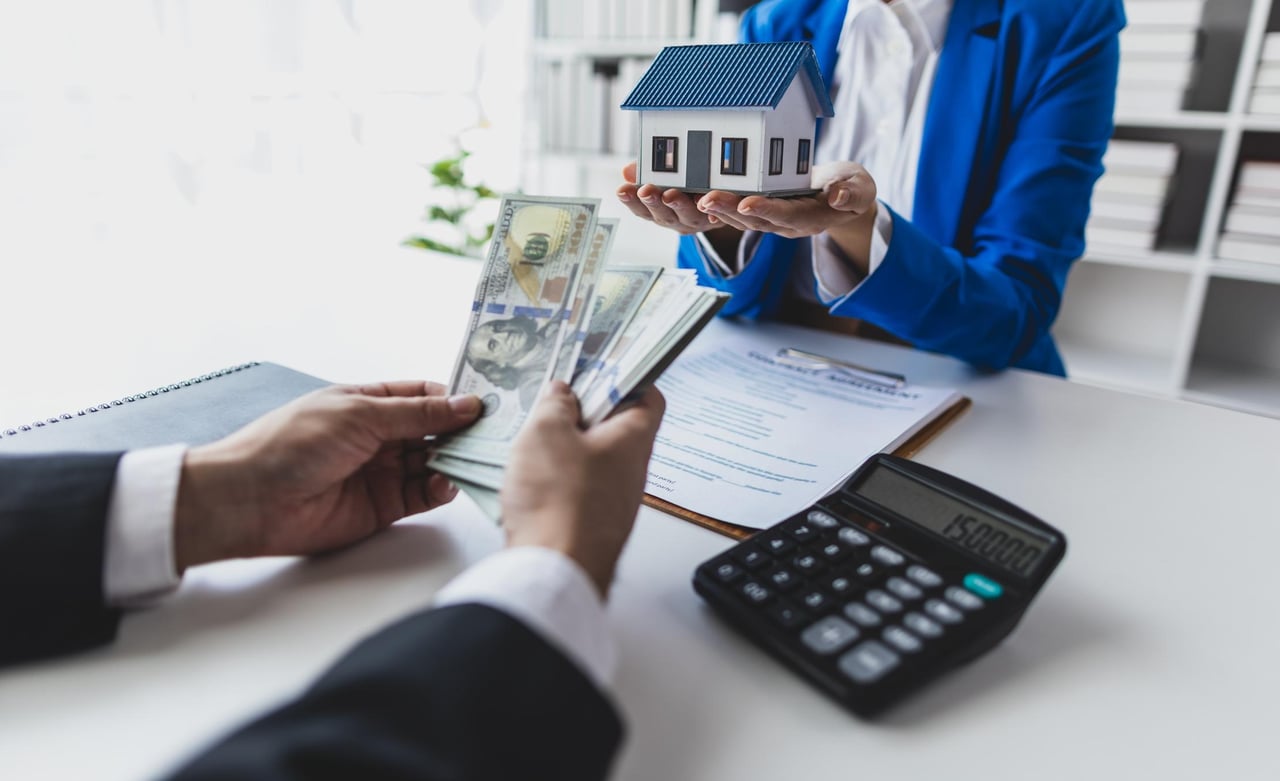 🏡 What Happens If You Overprice Your Home in Seattle?