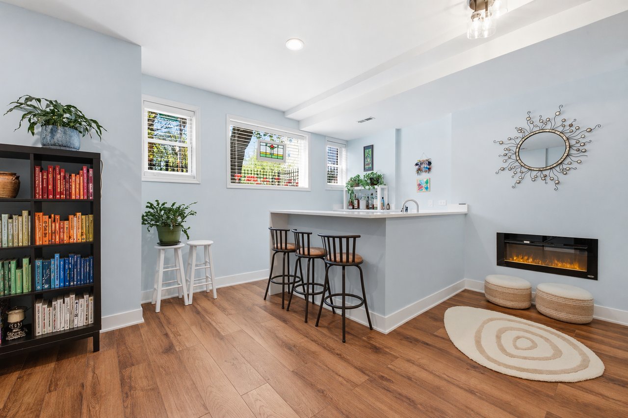 1436 W Huron Street Apt 1