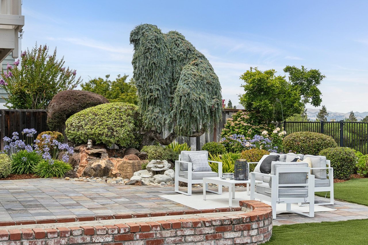 5075 Monaco Dr.