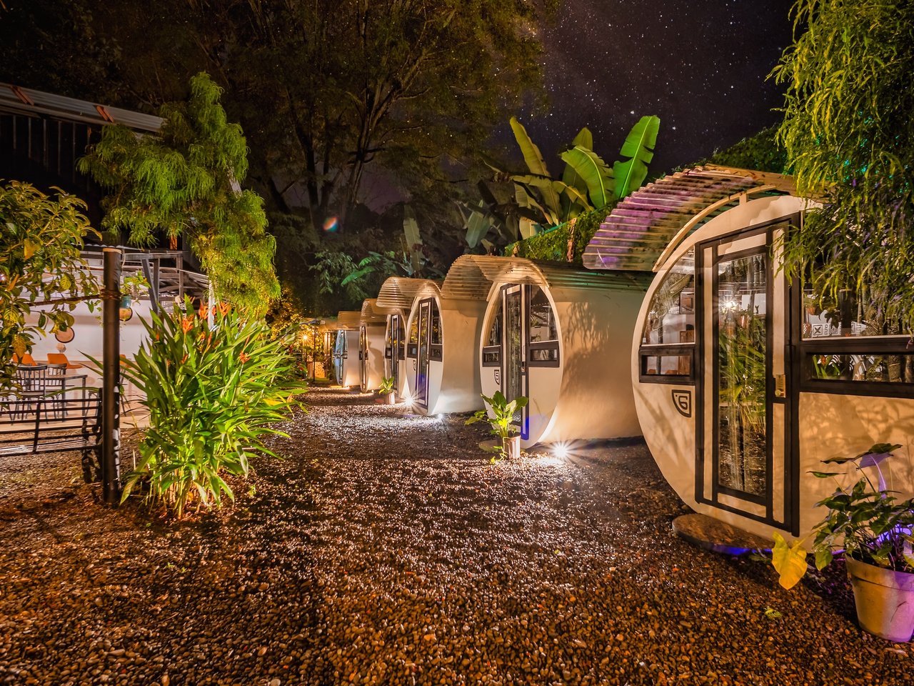 Turnkey Jungle Hostel with 16 Beds, Pool & Strong Revenue Potential Near Marino Ballena National Park