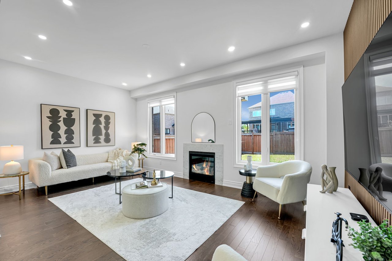 115 Bartram Crescent