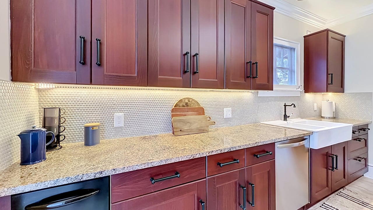 Charming 1925 Bungalow with Guesthouse in Orlando's Colonialtown
