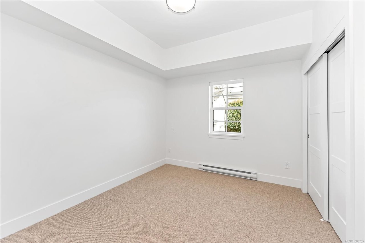203 C-1224 Richardson St, Victoria