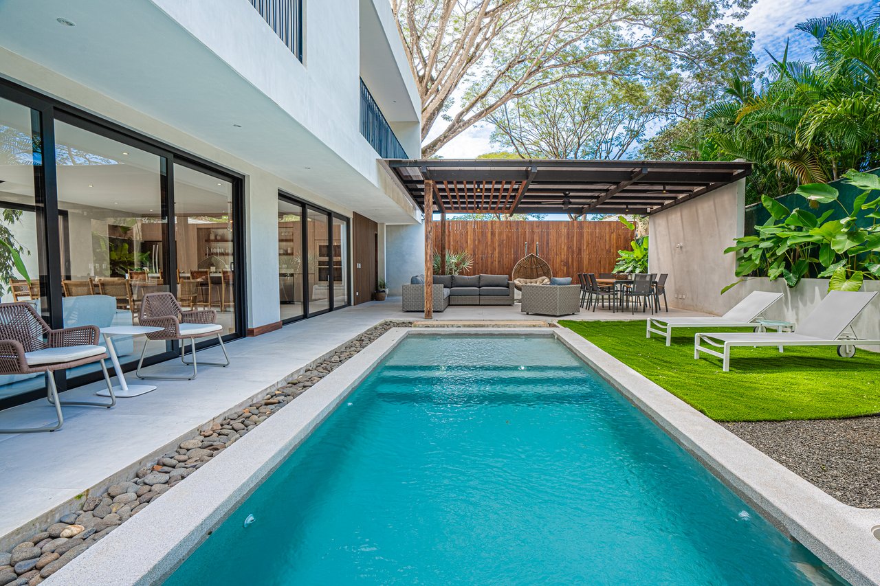Casa Ko | Tropical Modern 4BR Retreat in Tamarindo with Exclusive Beach Club Membership