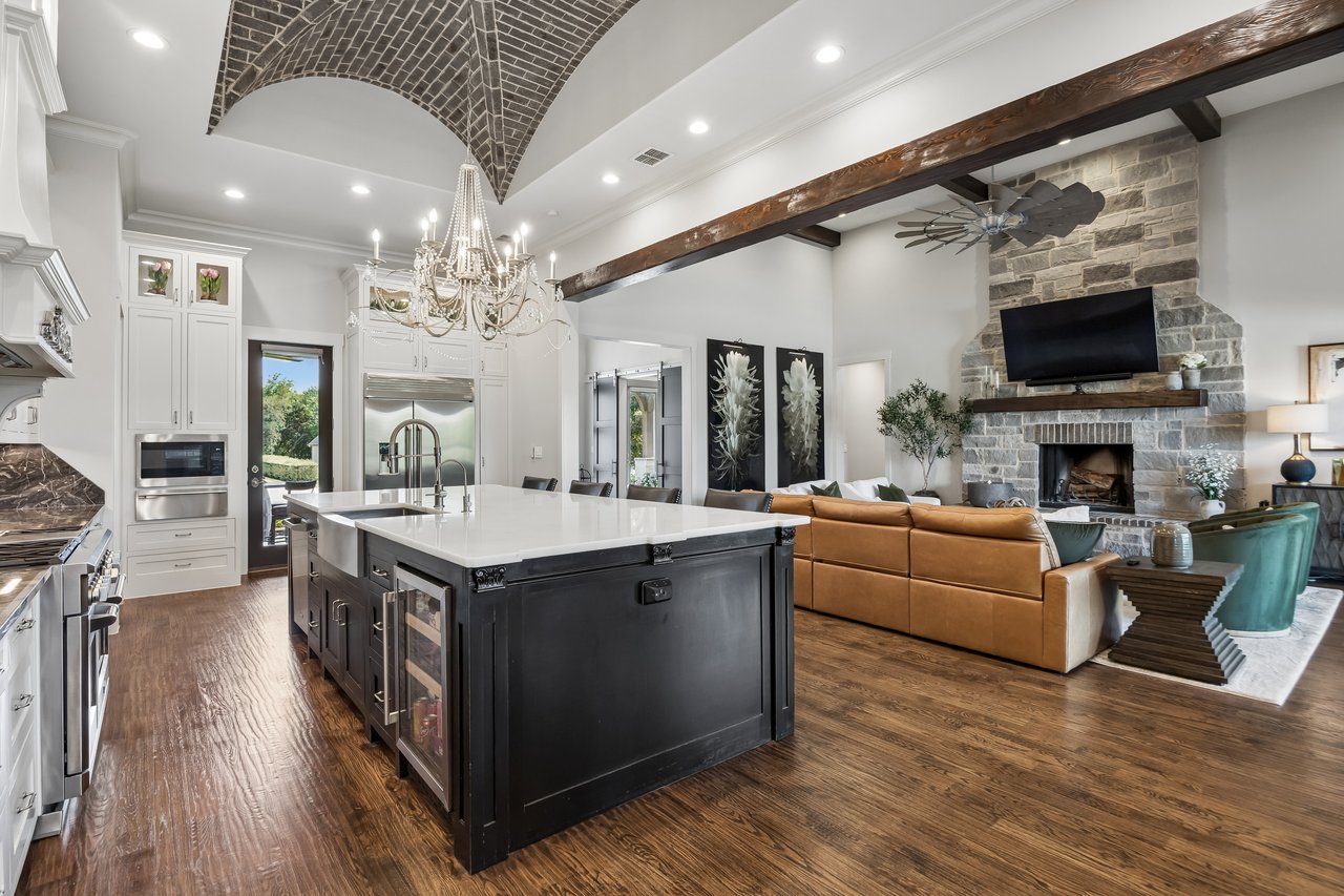 317 Knights Trail