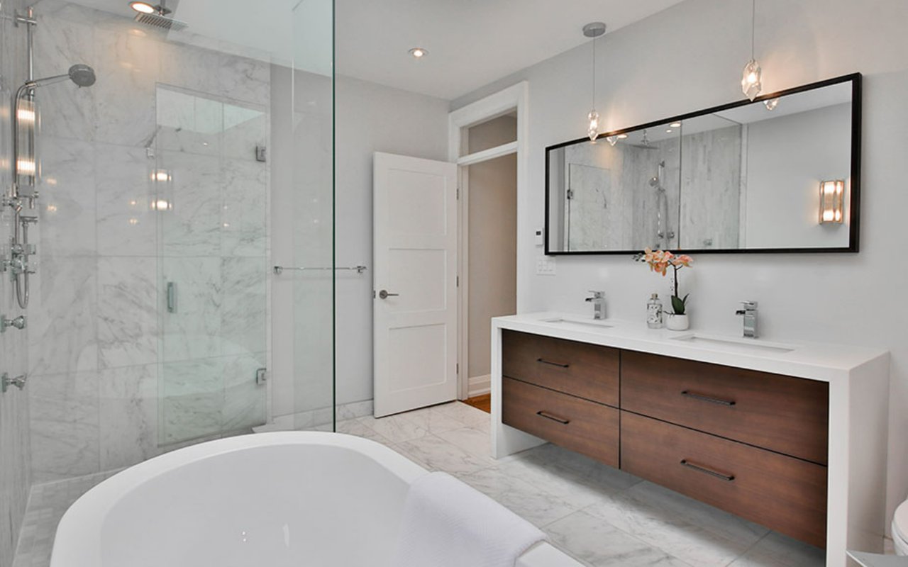 Ensuite Elevated: Next Level Master Bathroom Renovation Ideas