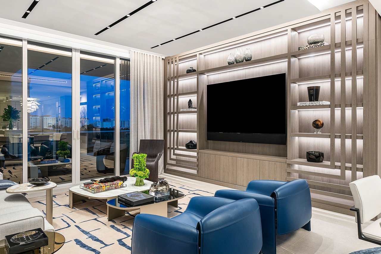 200 SE Mizner Blvd #809