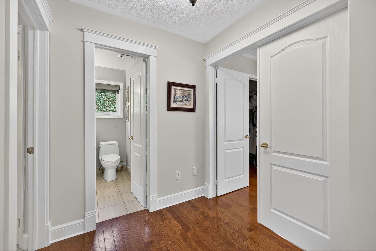 6 Falling Leaf Crt, Aurora