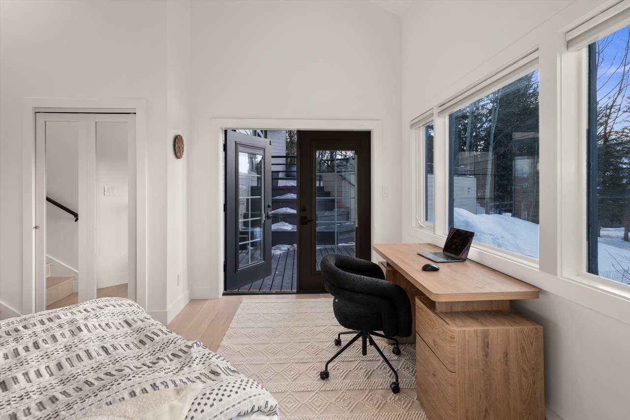 Designer Living with Unmatched Mountain Views