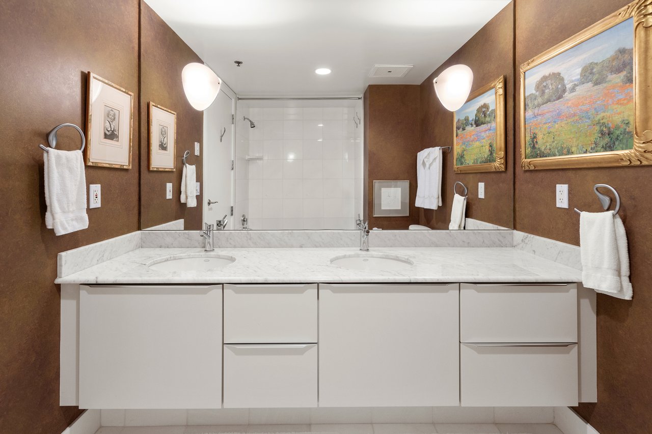 Elevated Corner with Downtown/Bay Views