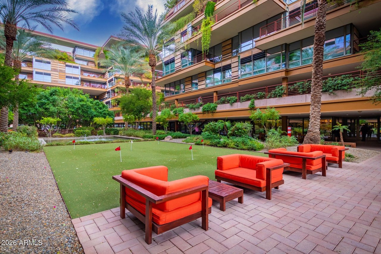7127 E Rancho Vista Dr, #3009